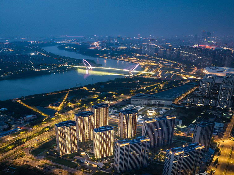 時光潤色  自成高峰——江蘇宏嘉公司承接的高端科技住宅項目引領行業(yè)新潮流