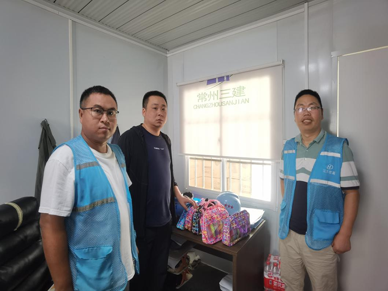 高溫慰問送清涼，真情關(guān)懷暖人心-江蘇宏嘉工程項(xiàng)目管理有限公司開展夏季現(xiàn)場(chǎng)高溫慰問活動(dòng)